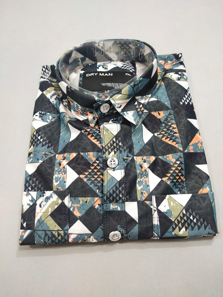 Full sleeve print shirt