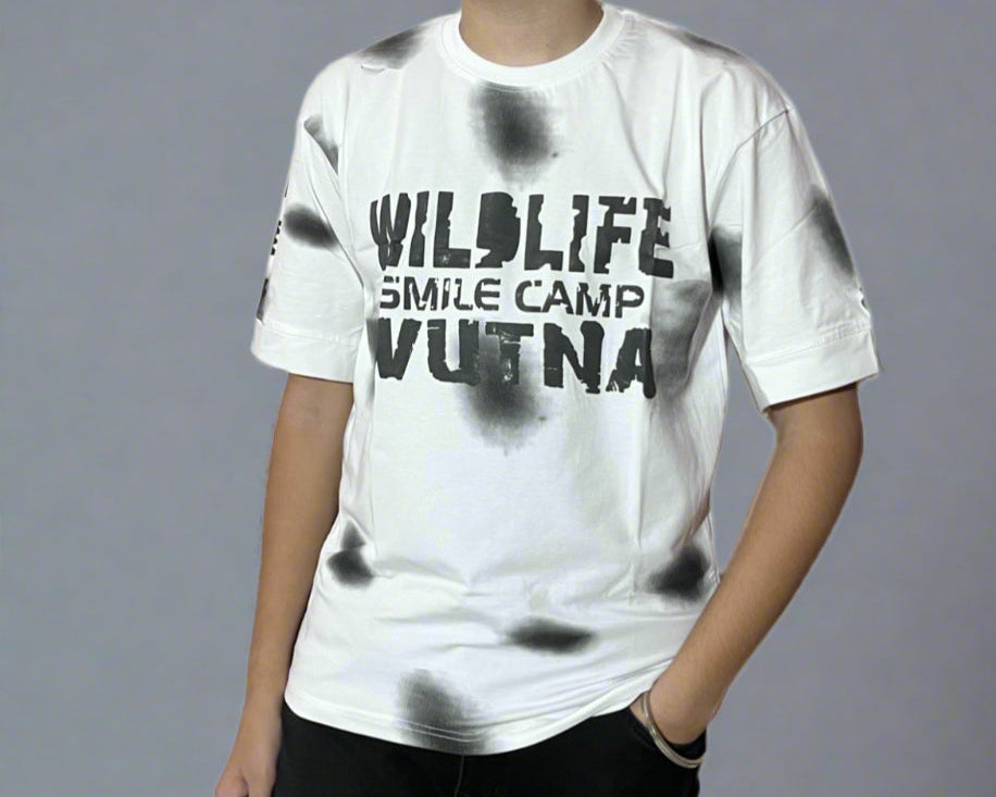 Drop shoulder t shirt