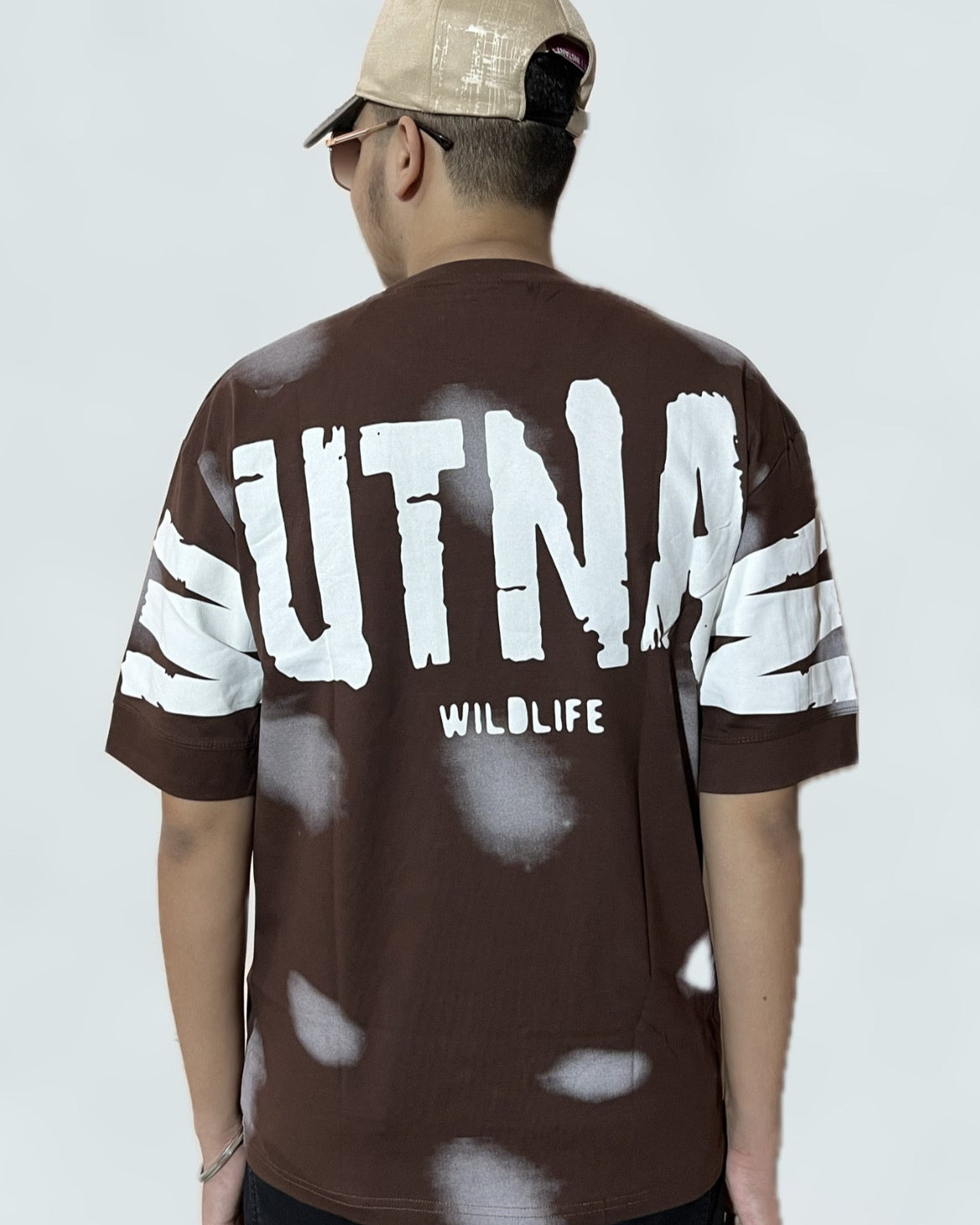 Drop shoulder t shirt