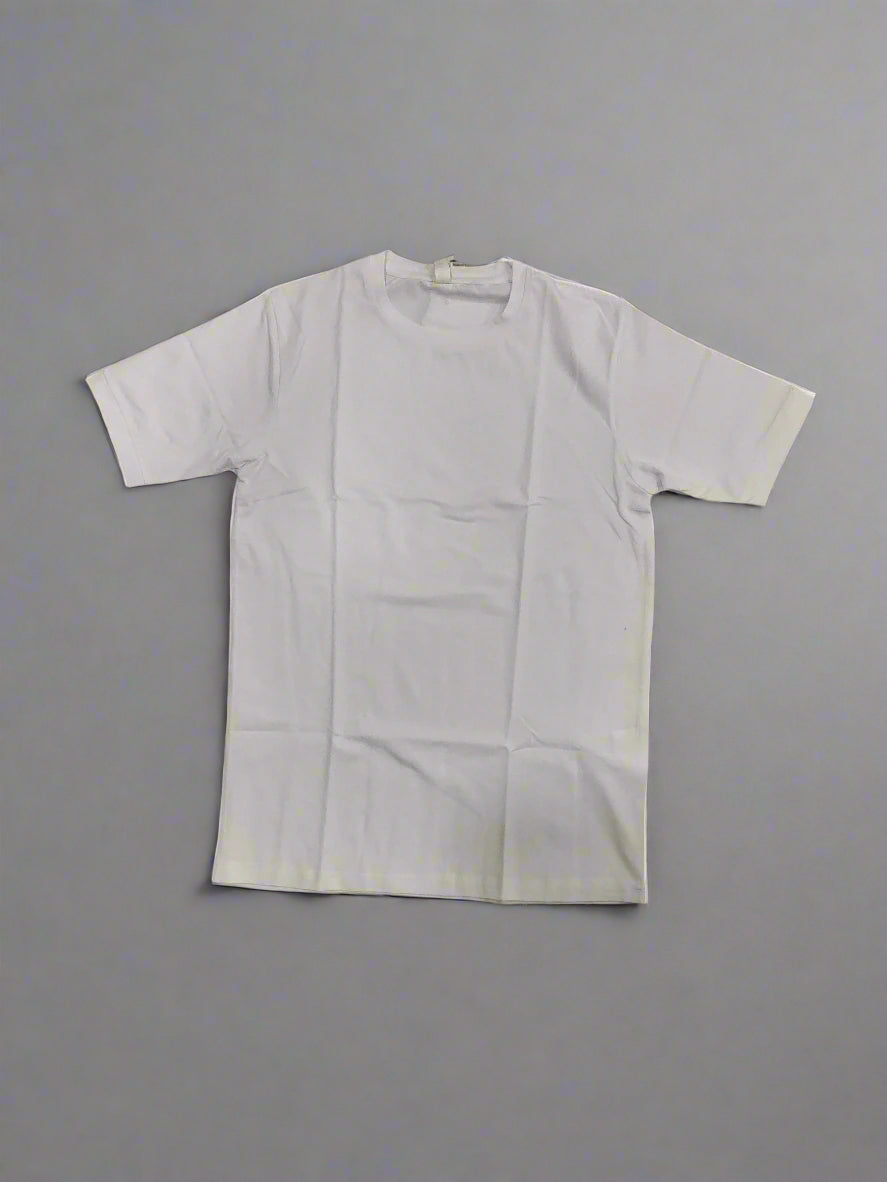 Plain white t shirt