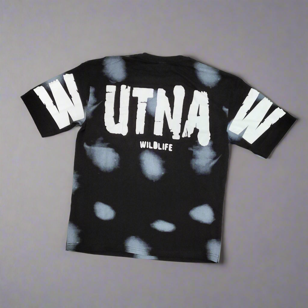 Drop shoulder t shirt