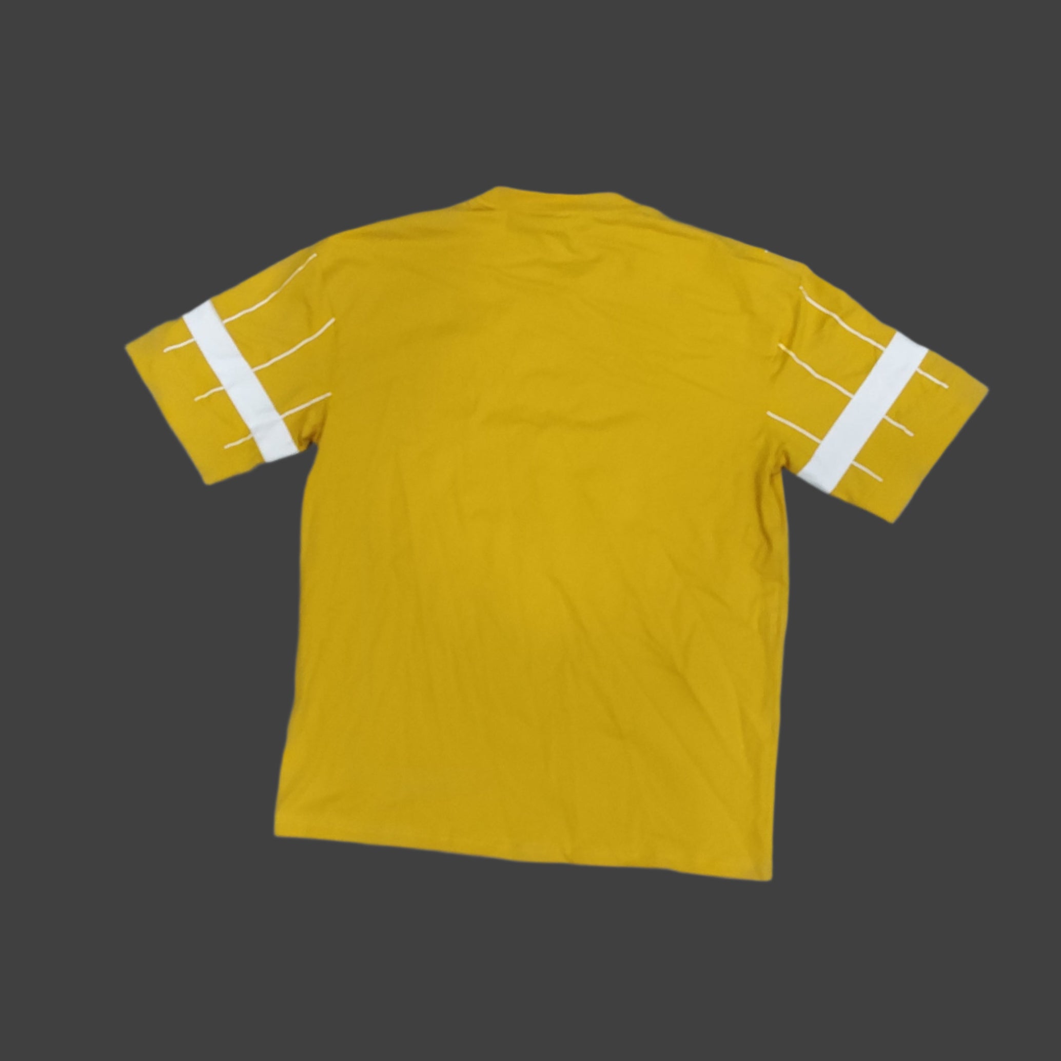 Drop shoulder t shirt