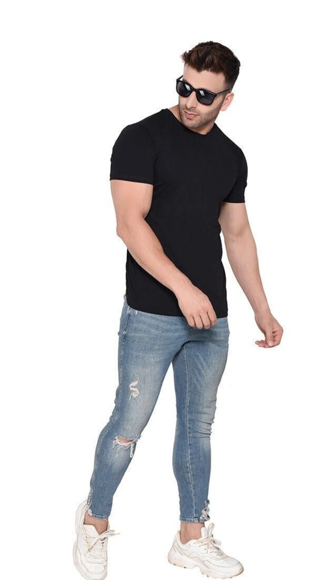 Plain black t shirt